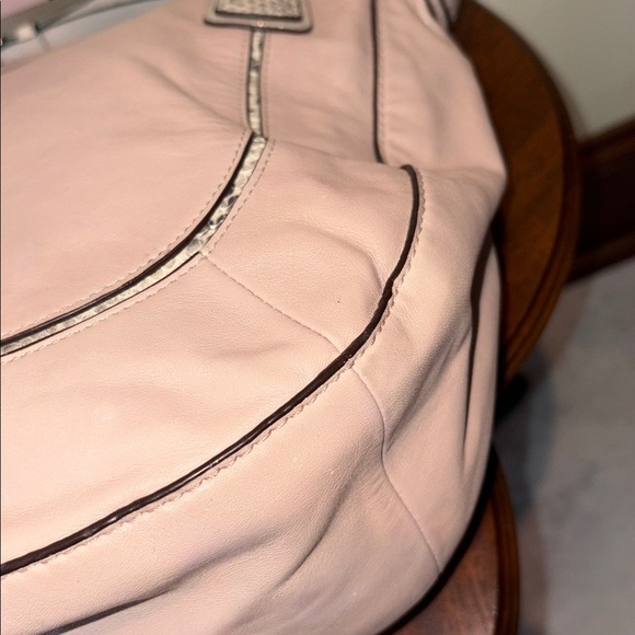 Coach  Kristin  shoulder/cross body bag pearlescent beige pink white snake skin - Picture 16 of 17